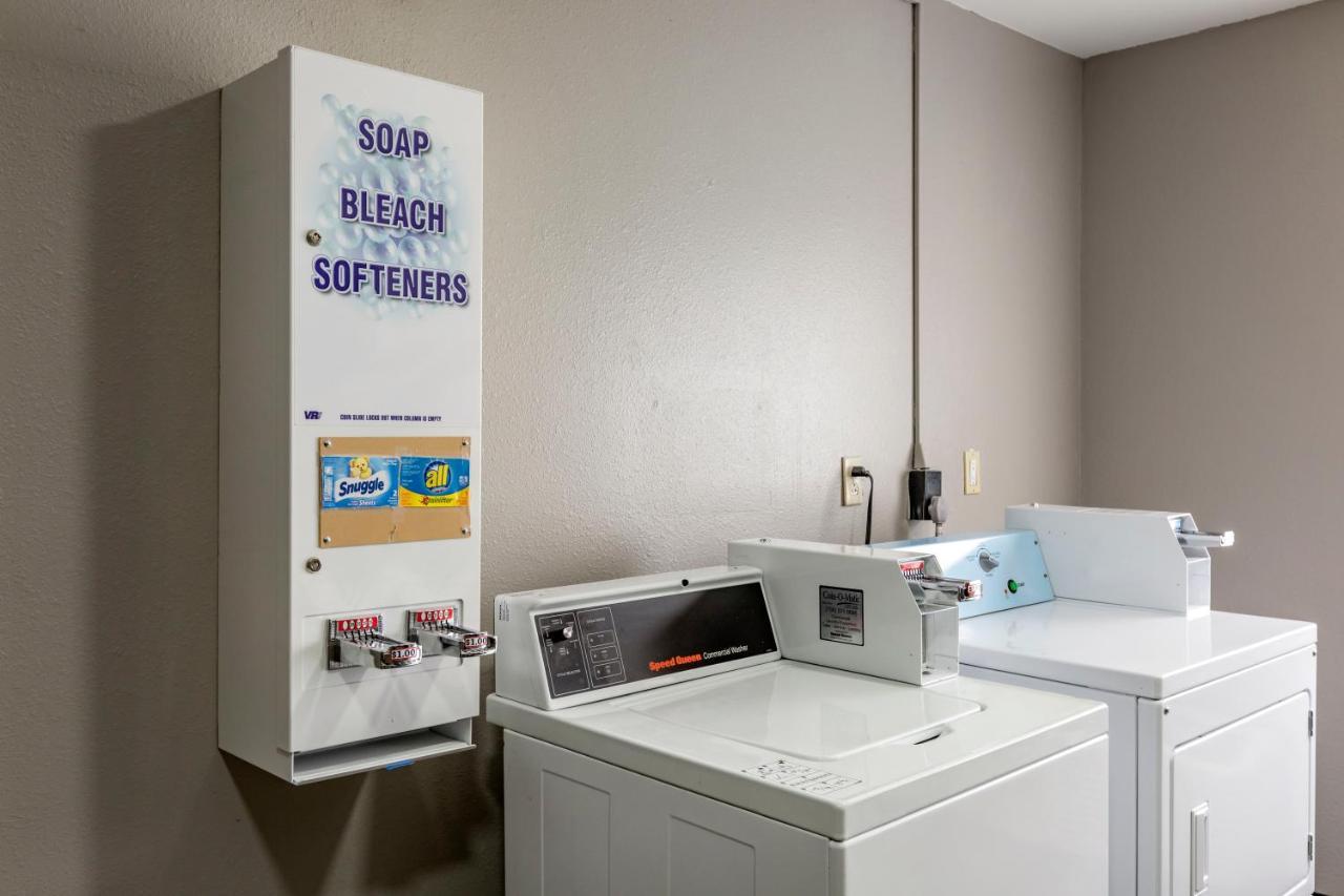 Comfort Inn Mount Pleasant - Racine Bagian luar foto