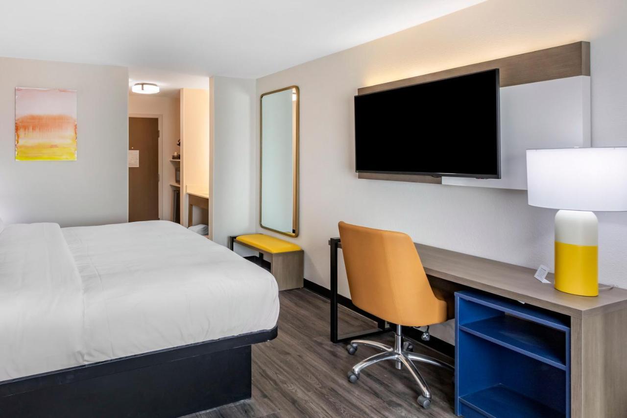 Comfort Inn Mount Pleasant - Racine Bagian luar foto