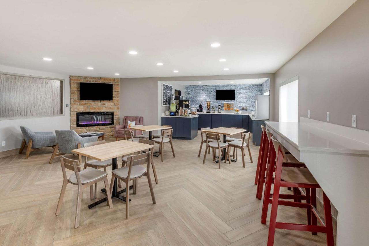 Comfort Inn Mount Pleasant - Racine Bagian luar foto